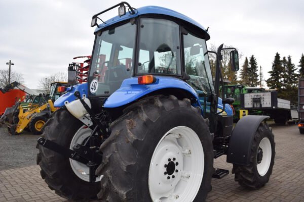 New Holland TD5040 Farm Tractor – 88HP Utility Agricultural Tractor 2008 New Holland TD5040 Farm Tractor – 88HP Utility Agricultural Tractor 2008