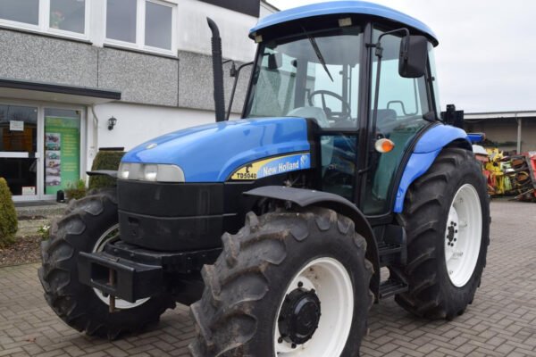 New Holland TD5040 Farm Tractor – 88HP Utility Agricultural Tractor 2008 New Holland TD5040 Farm Tractor – 88HP Utility Agricultural Tractor 2008