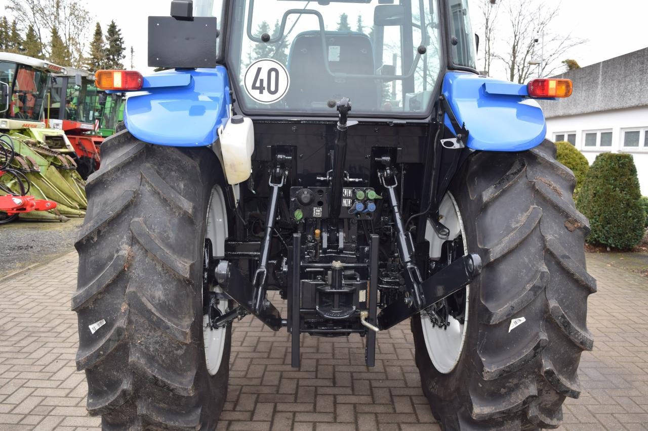 New Holland TD5040 Farm Tractor – 88HP Utility Agricultural Tractor 2008