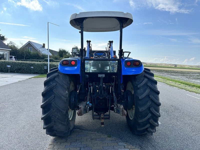 New Holland TD5.100 Tractor – 98HP 4WD Utility Farm Tractor 2015