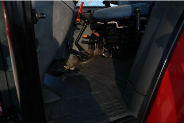 New Holland TL90A Farm Tractor – 90HP Turbo Diesel Agricultural Tractor 2005