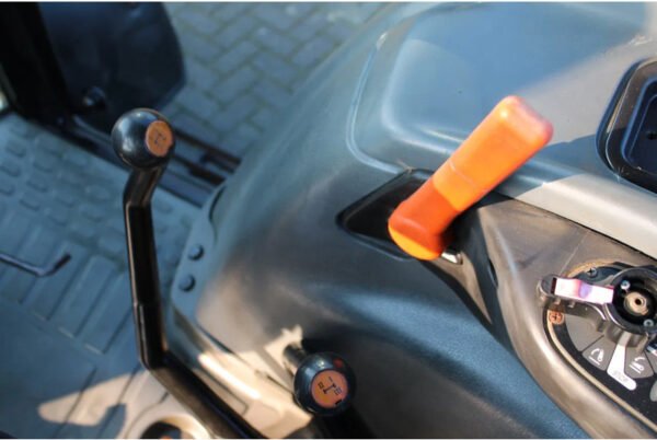 New Holland TL90A Farm Tractor – 90HP Turbo Diesel Agricultural Tractor 2005