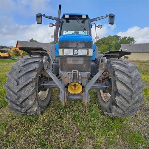 New Holland TM165 Tractor – 165HP 4WD Agricultural Farm Tractor 2000