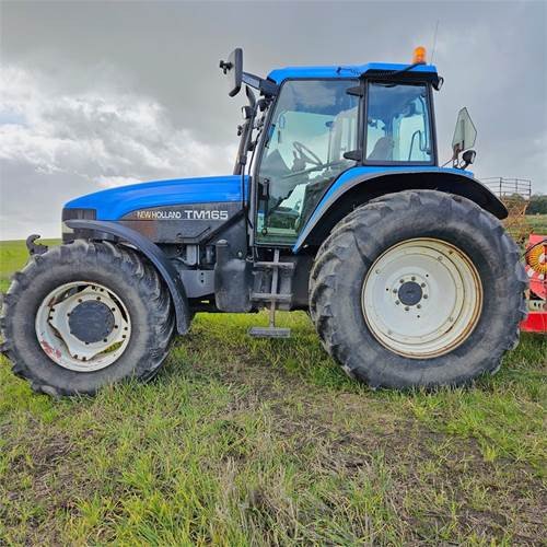 New Holland TM165 Tractor – 165HP 4WD Agricultural Farm Tractor 2000