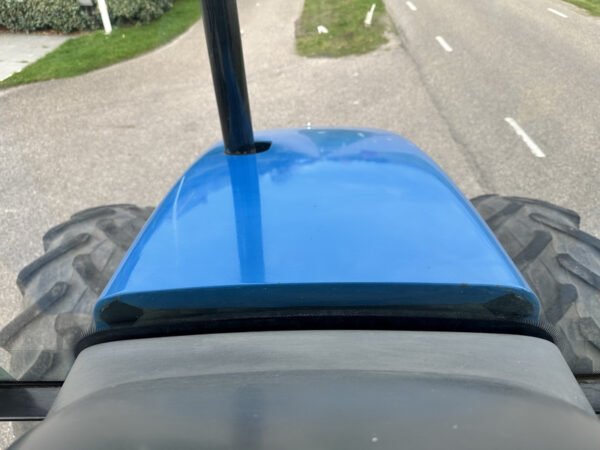 New Holland TS90 Tractor – 90HP Diesel Farm Tractor (2WD/4WD) 1999