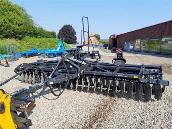 2026 Agro-Tom ATHL 6 m Disc Harrow – Heavy-Duty Hydraulic Folding Soil Cultivator