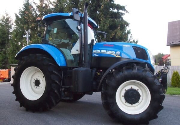 New Holland T7.185 Tractor 2013 – Auto Command CVT High-Performance Farm Tractor