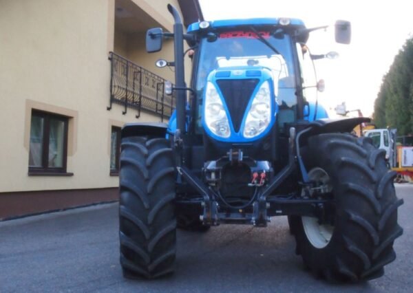 New Holland T7.185 Tractor 2013 – Auto Command CVT High-Performance Farm Tractor