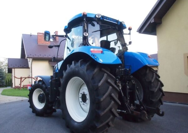 New Holland T7.185 Tractor 2013 – Auto Command CVT High-Performance Farm Tractor