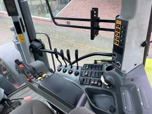 2018 CLAAS Arion 610 CIS Farm Tractor – 120HP 4WD Agricultural Tractor