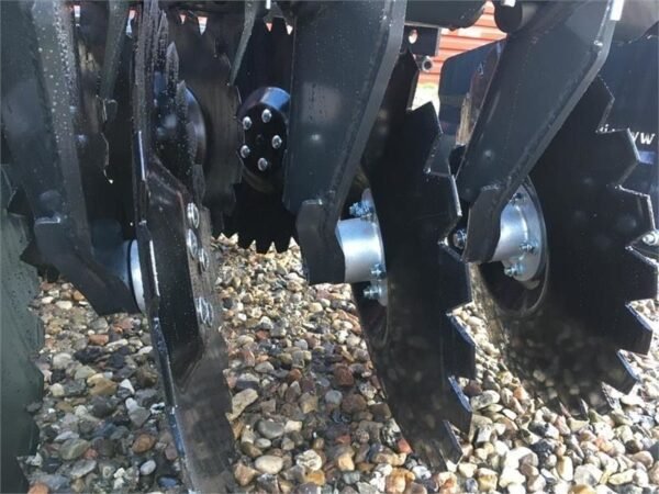 2026 J-Maskiner IT-4000 Disc Harrow – 4 m Hydraulic Lift Heavy-Duty Tillage Equipment