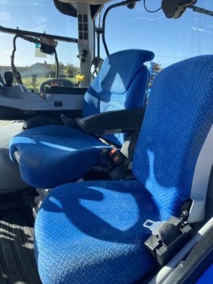 2016 New Holland T7.210 Farm Tractor – 210HP 4WD High-Performance Agricultural Machine