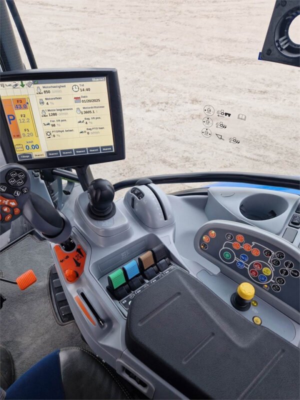 2020 New Holland T7.270AC Stage V Tractor – 270HP Auto Command 4WD Agricultural Tractor