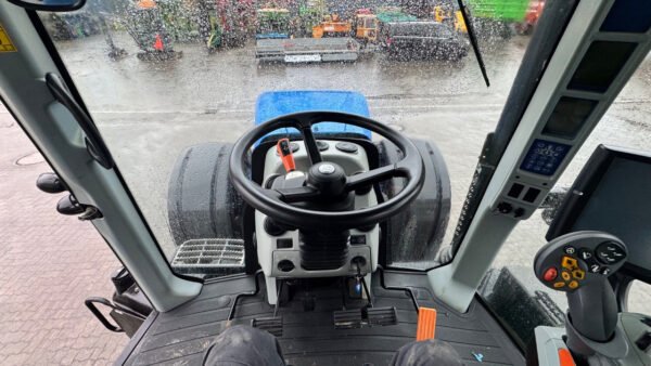 2014 New Holland T8.360 Auto Command Tractor – High-Performance Precision Farming Machine