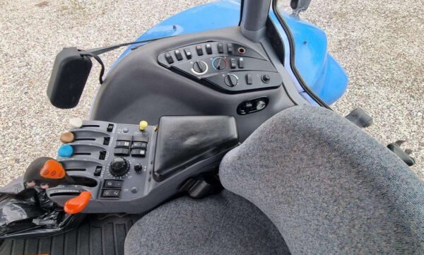 2008 New Holland T8040 Tractor – High-Horsepower 4WD Agricultural Machine