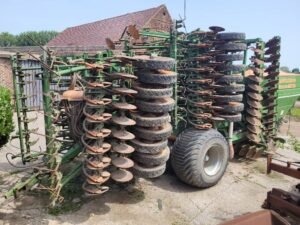 amazone-cirrus-90001d4c4db7.jpg 2002 Amazone Cirrus 9000 Agricombinationdrills — Machinery Depot Pro