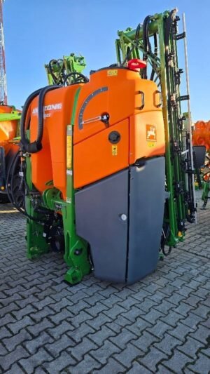 Amazone UF 1602 Sprayers â€” Machinery Depot Pro