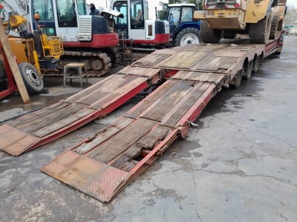 andover-sf402838f1fd.jpg 2008 Andover SF40 Semi Low Loaders — Machinery Depot Pro