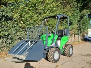 2025 Avant 225 Mini Loaders — Machinery Depot Pro