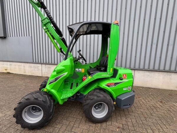 2025 Avant 528 TDL+ Telescopic Wheel Loaders — Machinery Depot Pro