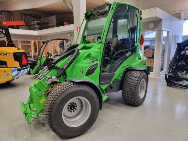 2025 Avant 860i Telescopic Wheel Loaders — Machinery Depot Pro