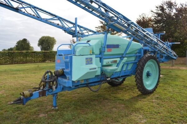 berthoud-mack-32895e12e9.jpg Berthoud Mack 32 Sprayers — Machinery Depot Pro
