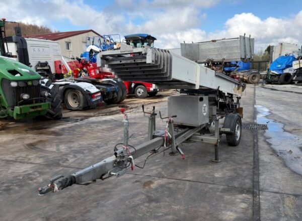 bocker-junior-21-0-6-accidente56e5943a.jpg 2008 Böcker junior 21/0-6 Goodsandfurniturelifts — Machinery Depot Pro
