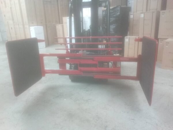 2018 Bolzoni KS10 Materialhandlingclamps — Machinery Depot Pro