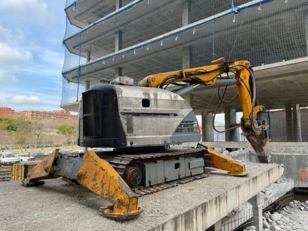 2005 Brokk 330 Excavators â€” Machinery Depot Pro