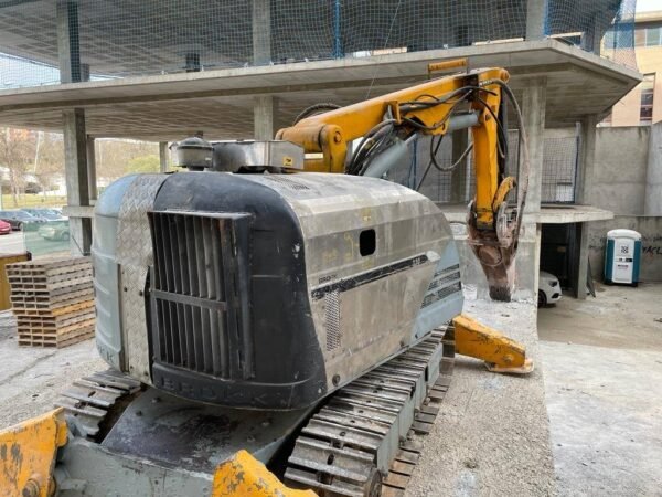 2005 Brokk 330 Excavators â€” Machinery Depot Pro
