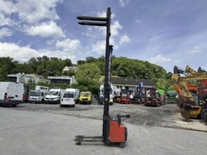 2001 BT LSF 1250/11 Handpalletstackers â€” Machinery Depot Pro