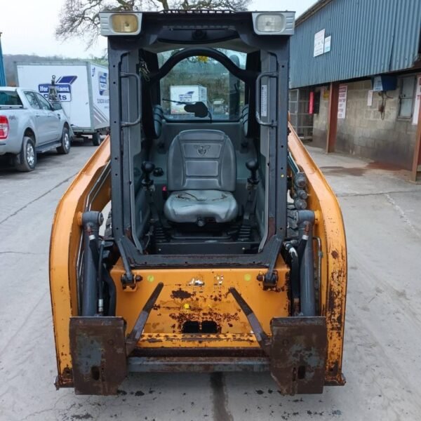 case-sr-1301210e1c3.jpg 2018 CASE SR 130 Skid Steer Loaders — Machinery Depot Pro