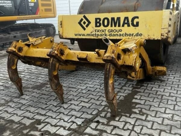 cat-ripper-fur-cat-973dcde63e10.jpg CAT Ripper für CAT 973D Crawler Loaders — Machinery Depot Pro