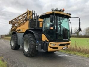 challenger-655b66a41bf8.jpg 2013 Challenger 655B Sprayers — Machinery Depot Pro