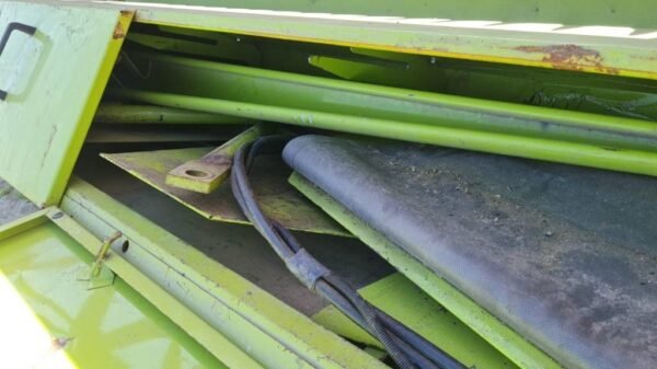 2006 CLAAS claas Combine Harvesters — Machinery Depot Pro