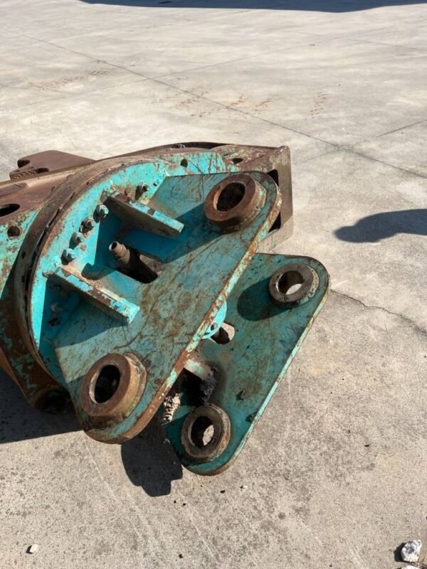 cmi-fr-2617935878.jpg CMI fr 26 Construction Grapples — Machinery Depot Pro
