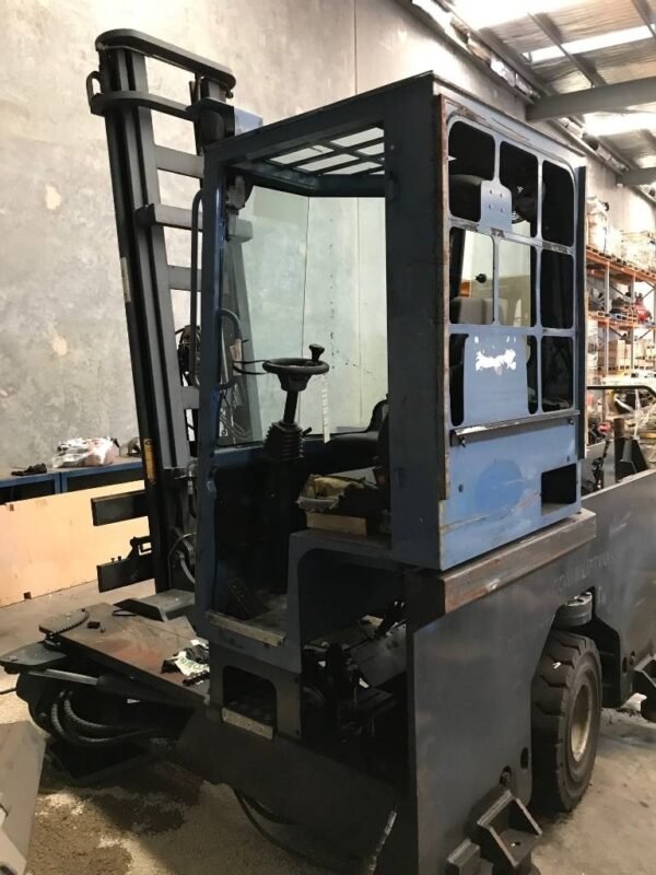 combilift-c-4000fb18f40e.jpg 2012 Combilift C 4000 Sideloaders — Machinery Depot Pro