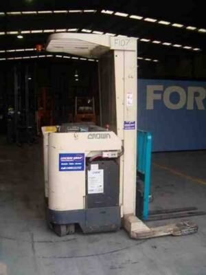 crown-35rrtt2107e2cc35e.jpg 2000 Crown 35RRTT210 Reach Trucks — Machinery Depot Pro