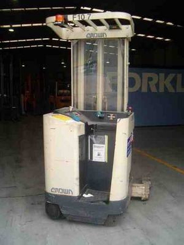 crown-35rrtt210bfa834bc.jpg 2000 Crown 35RRTT210 Reach Trucks — Machinery Depot Pro