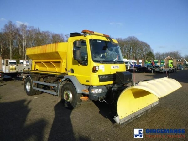 daf-lf-55-220-4x2-rhd-gritte344ea345-2.jpg 2010 DAF LF 55.220 4x2 RHD Snowgroomers — Machinery Depot Pro