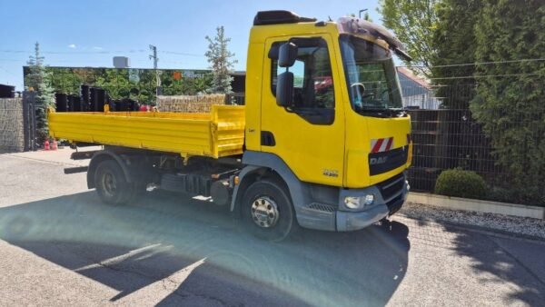 2011 DAF Lkw 3-Seiten-Kipper Trucks — Machinery Depot Pro