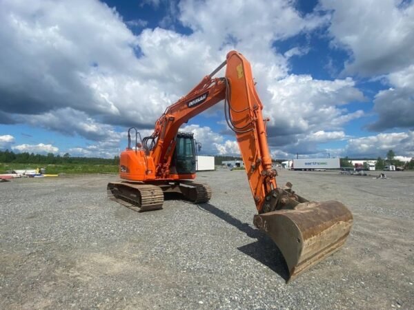 2016 Doosan 140 LCR Crawler Excavators — Machinery Depot Pro