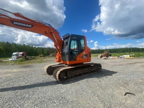 2016 Doosan 140 LCR Crawler Excavators — Machinery Depot Pro