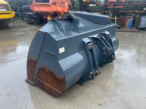 doosan-dl-280-5fa388171.jpg 2018 Doosan DL 280-5 Construction Buckets — Machinery Depot Pro