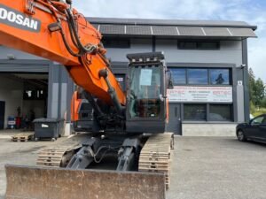 doosan-dx-235-lcr-5b1b5bfba.jpg 2017 Doosan DX 235 LCR-5 Crawler Excavators — Machinery Depot Pro