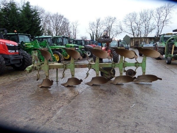 DOWDESWELL DP7D2 5 Reversibleploughs â€” Machinery Depot Pro