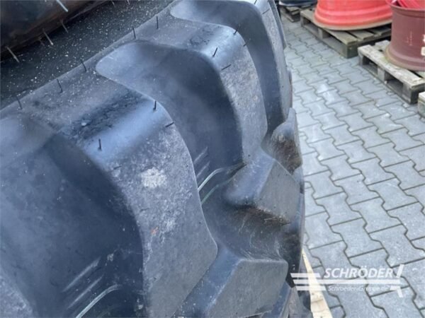 Dunlop 4X 405/70 R20 Agriculturedualwheels â€” Machinery Depot Pro