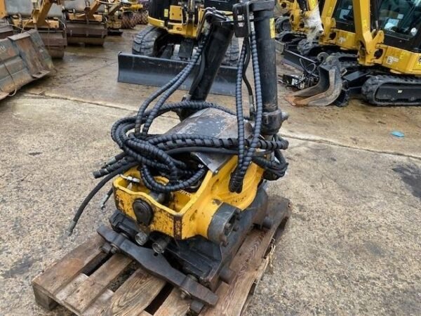 2011 Engcon EC 20 -CW30EC-SS9SQ - Ohne/Sans/Without TOP Constructionrototilts â€” Machinery Depot Pro