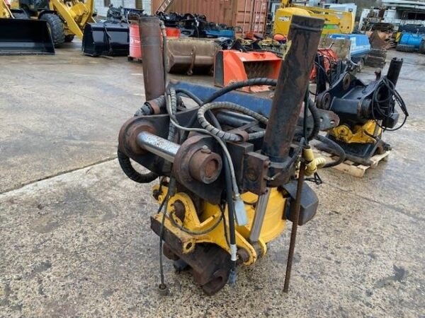 2006 Engcon EC 30 - PUP80BHD10 Constructionrototilts â€” Machinery Depot Pro
