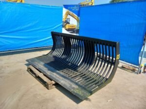 eurosteel-puinriek-wa1001a8271b1.jpg 2022 Eurosteel Puinriek WA100 Screeningbuckets — Machinery Depot Pro